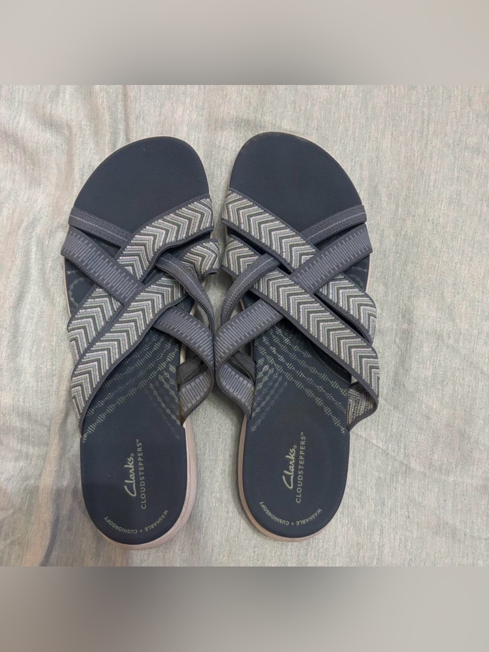 Clarks Cloudsteppers Sandals